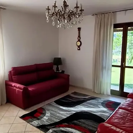 Maison Lella Nyaraló *